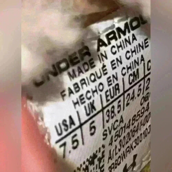 UNDER ARMOUR Women’s Capeside Shearling Black Sneakers- Size 7.5 - Picture 2 of 8